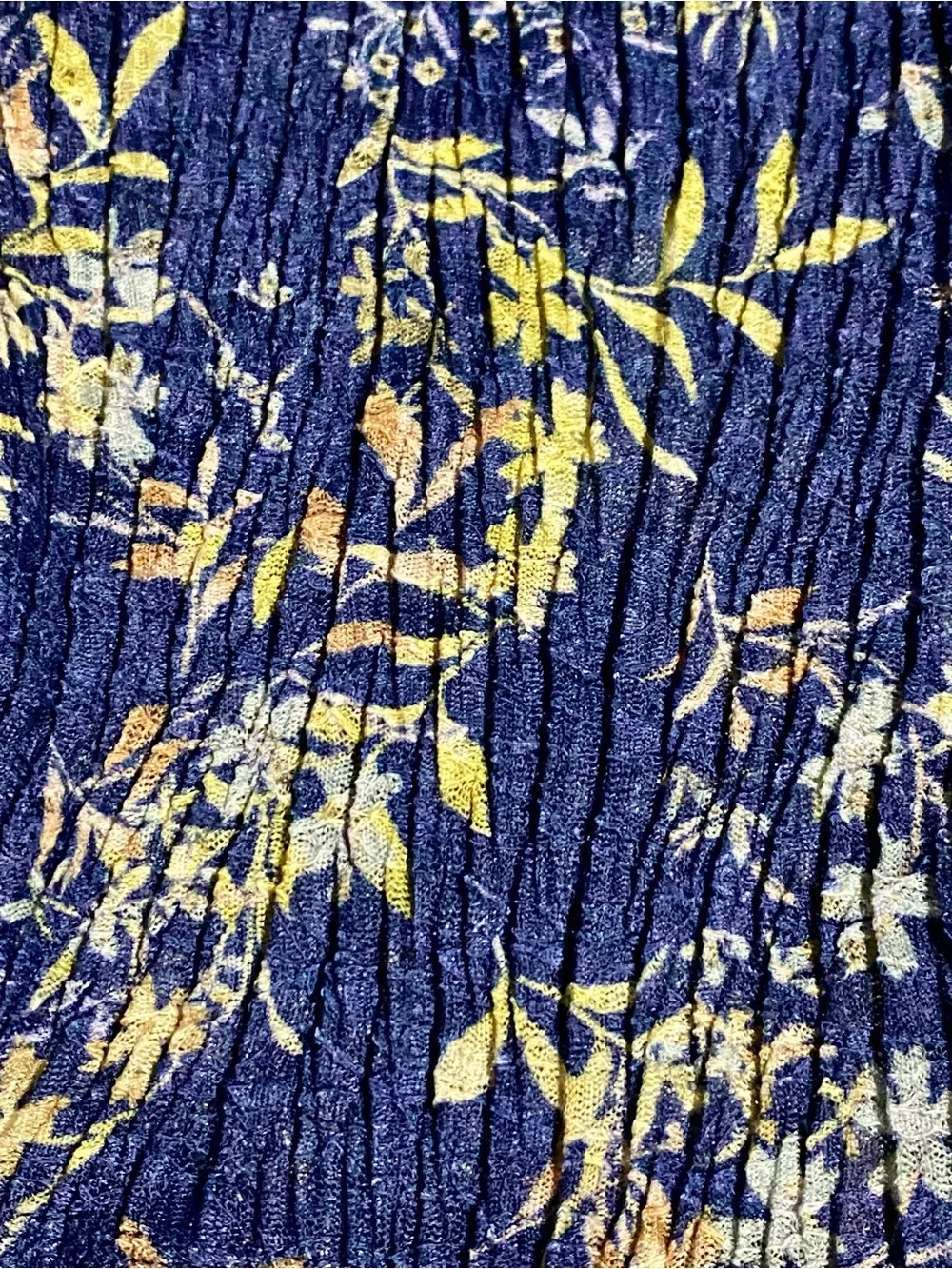 We The Free Angelina Sheer Navy  Floral Crinkle Button-Front Top Sz. S